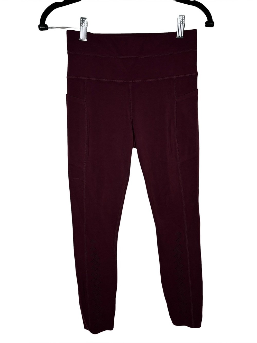 Athleta Niyama 7/8 Tight Laser Cut Size Small Maroon Yoga Activewear